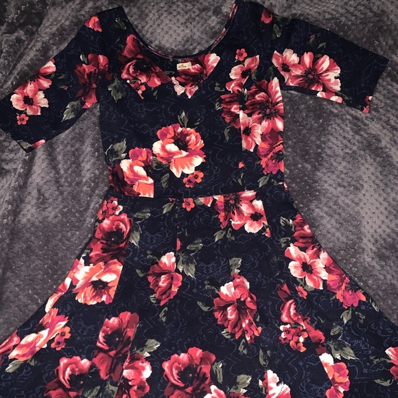 Floral Hollister Dress - Picture 1 of 3
